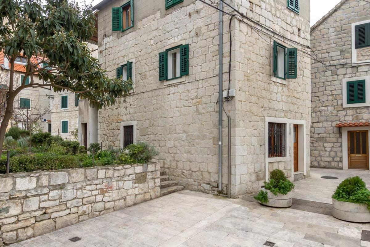 Aparrtment Terra- Combine Beach&Old Town Apartment Split Exterior photo