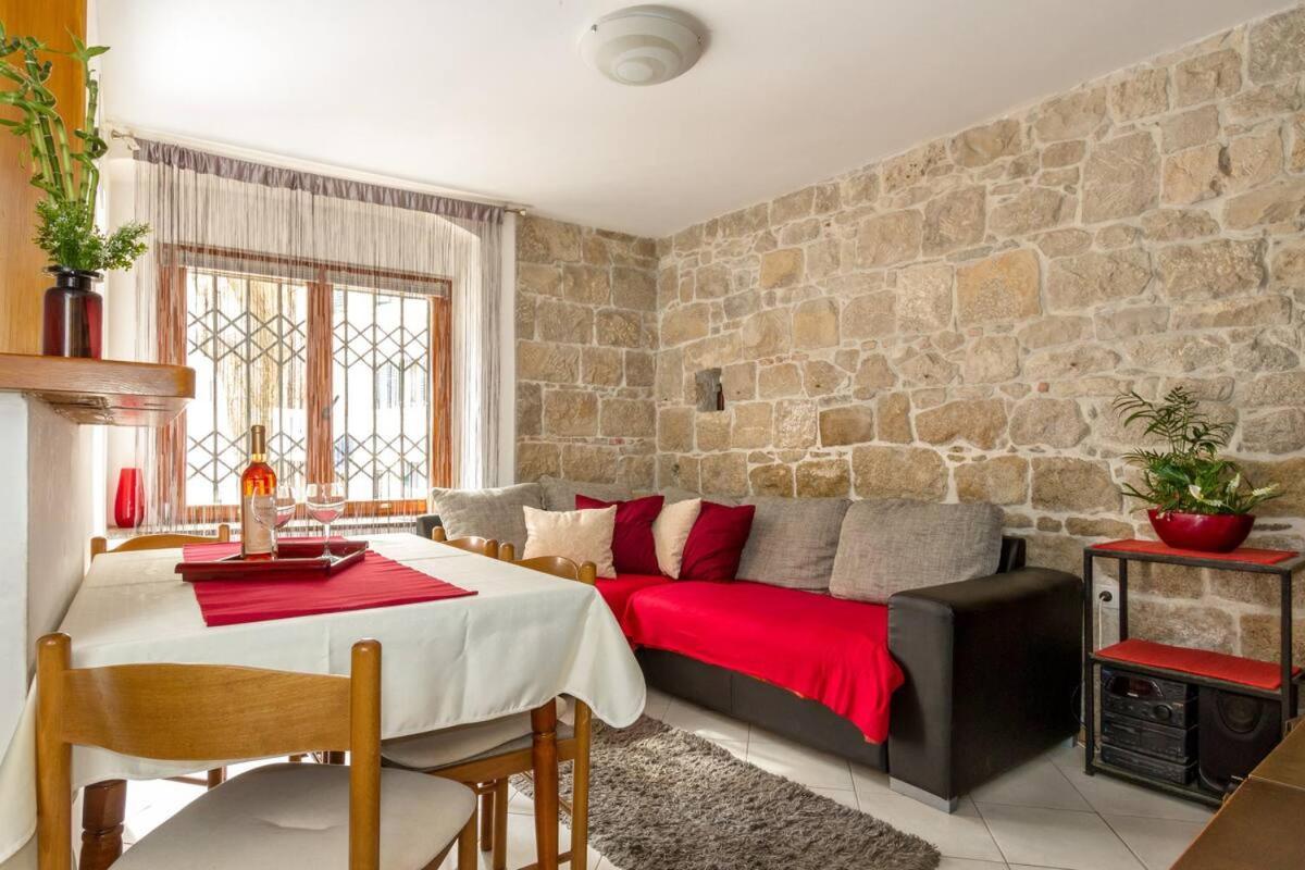Aparrtment Terra- Combine Beach&Old Town Apartment Split Exterior photo