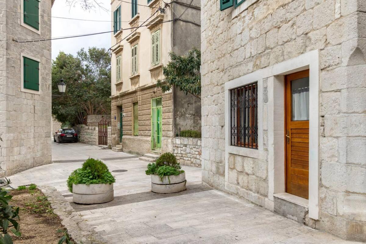 Aparrtment Terra- Combine Beach&Old Town Apartment Split Exterior photo