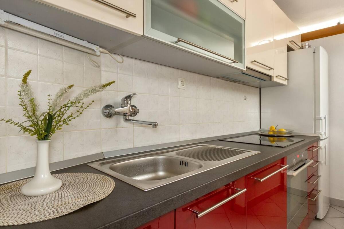Aparrtment Terra- Combine Beach&Old Town Apartment Split Exterior photo